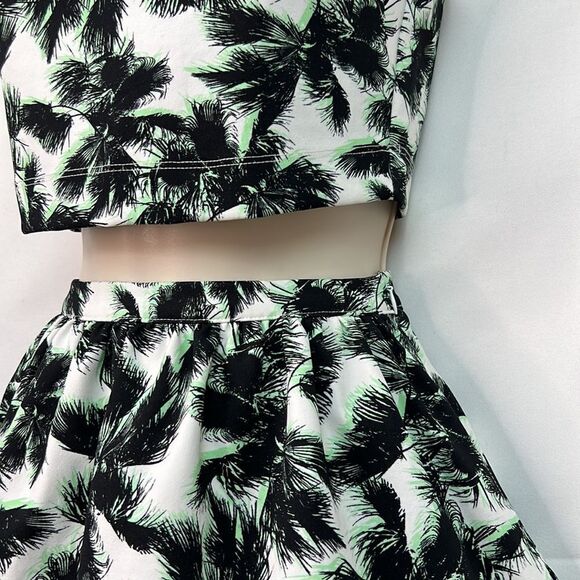 Torn by Ronny Kobo black and green print matching skirt and crop top NWT size XS - Picture 6 of 16